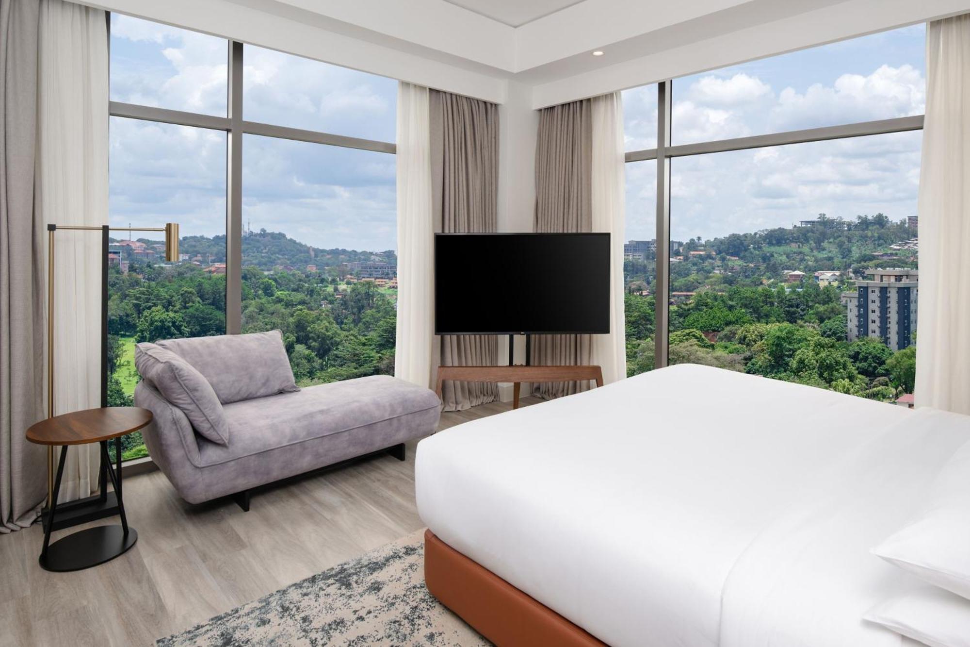 Four Points By Sheraton Kampala Buitenkant foto