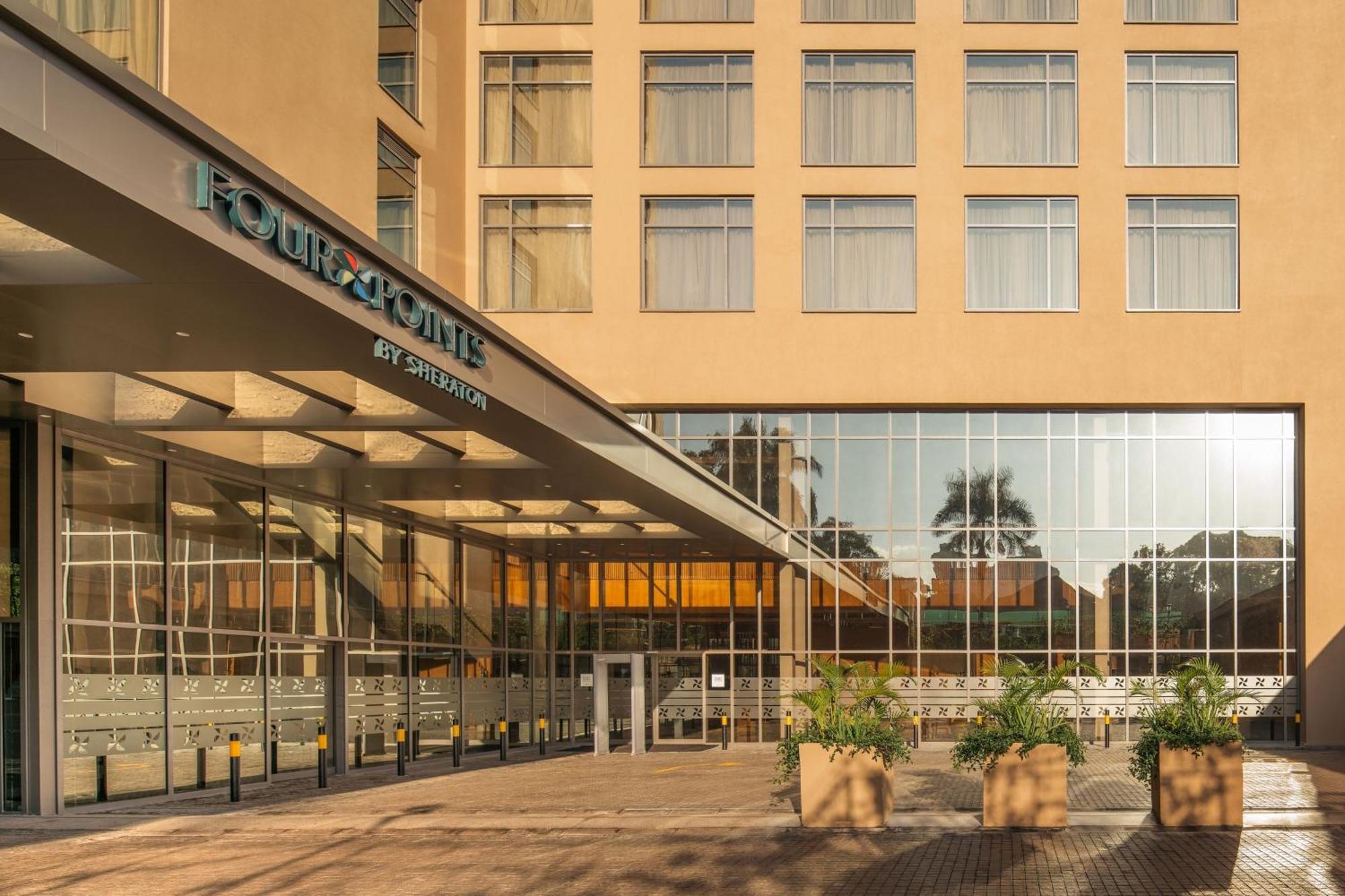Four Points By Sheraton Kampala Buitenkant foto